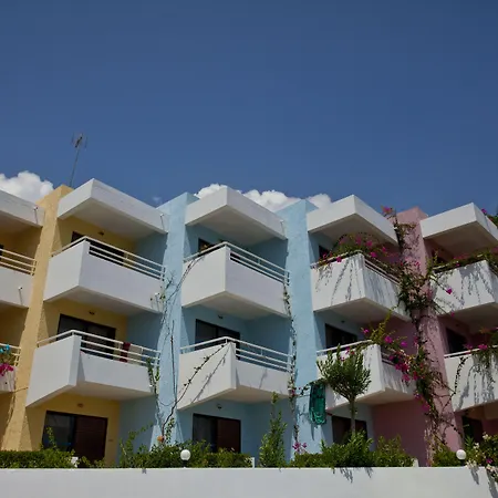 Iris Hotel-3